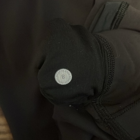 Lululemon wonder train crop 23” in black - Picture 3 of 3